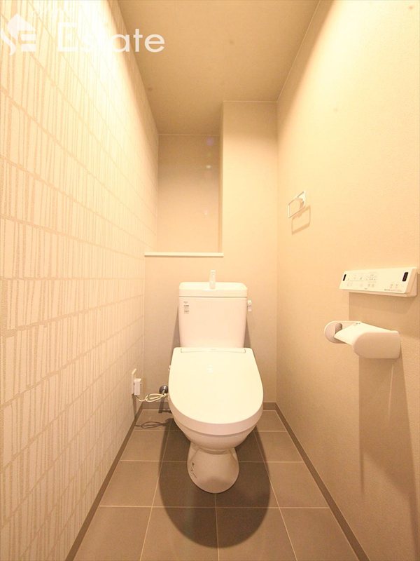 トイレ　同仕様内装