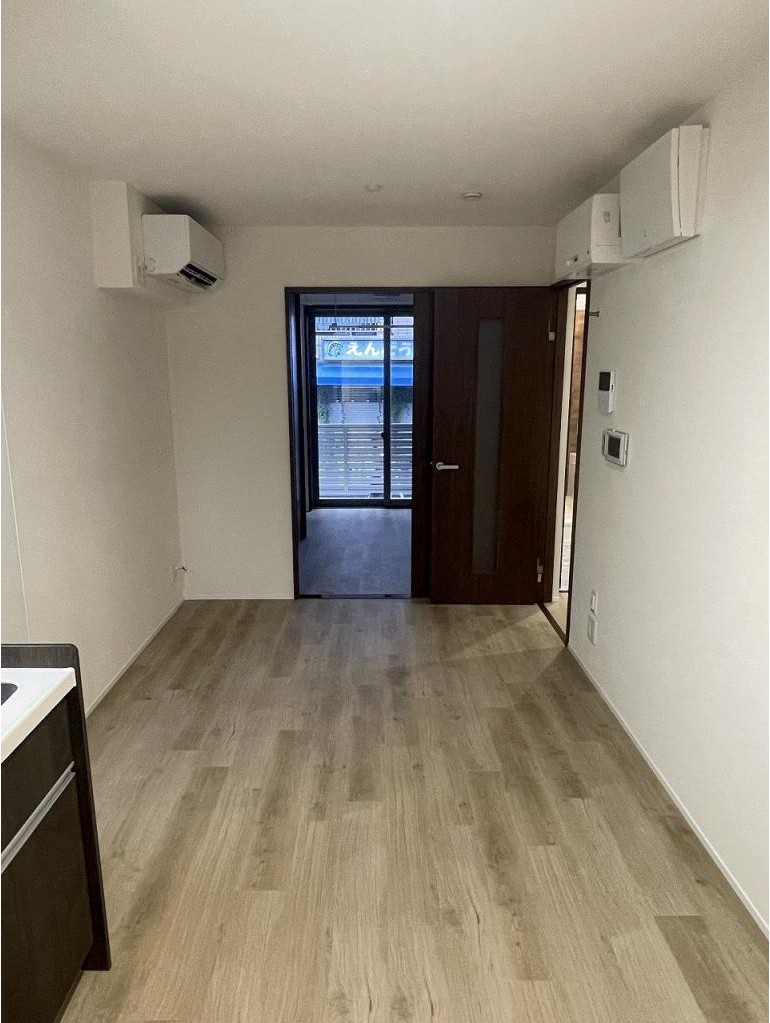 居室・リビング　使いやすい形の為、レイアウトを楽しめます♪