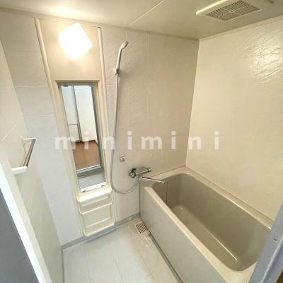 バス・シャワールーム　※写真は別号室のものですので現状優先とさせていただきます