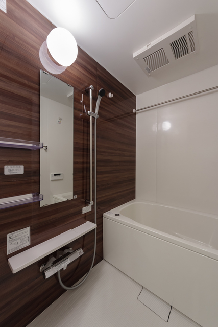 バス・シャワールーム　※写真は同タイプ住戸です。