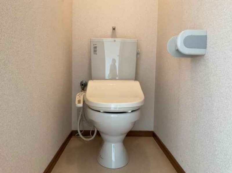 トイレ　図面と現状に相違がある場合には現状を優先