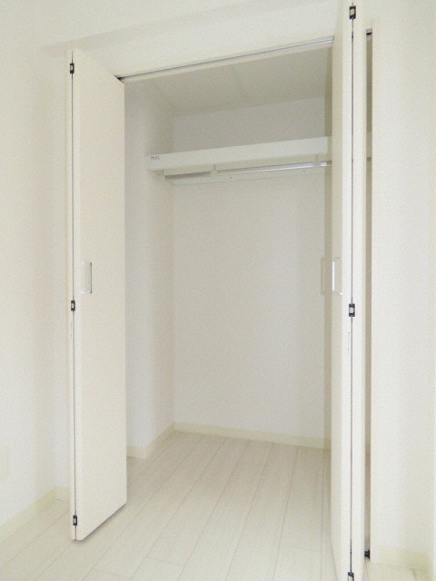 収納　奥行きのある大型クローゼット！