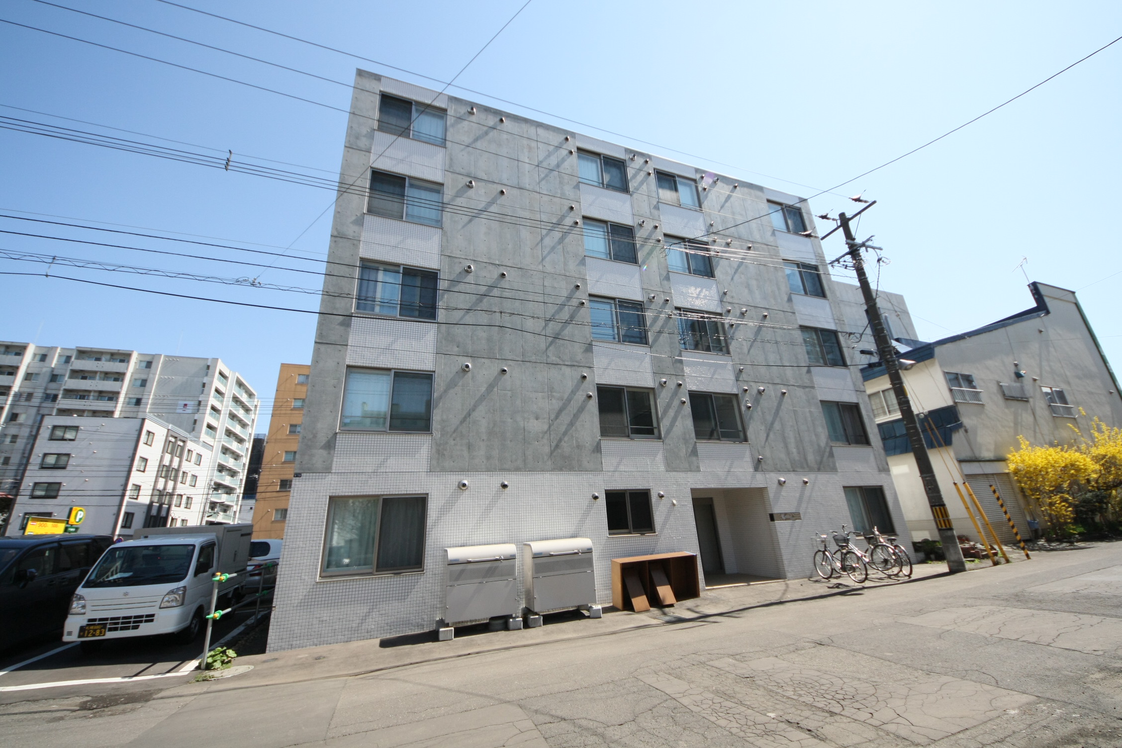 建物外観　☆地下鉄東西線【菊水駅】まで徒歩7分！