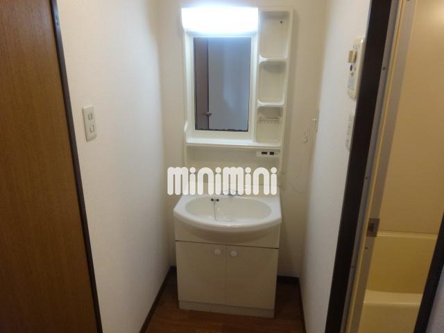 洗面設備　洗面化粧台です。