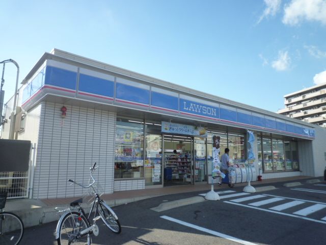 コンビニ　ローソン（コンビニ）まで580m