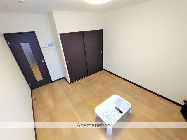 レオネクスト今江さくら VIIIの居間写真