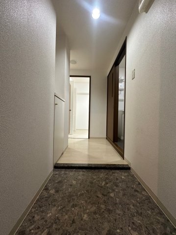 玄関　詳細は、RISUMO江坂本店までお問合せください♪