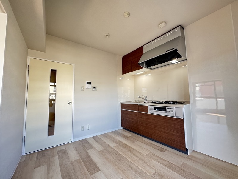 セキュリティ　女性の方でも安心のモニター付きインターホン♪