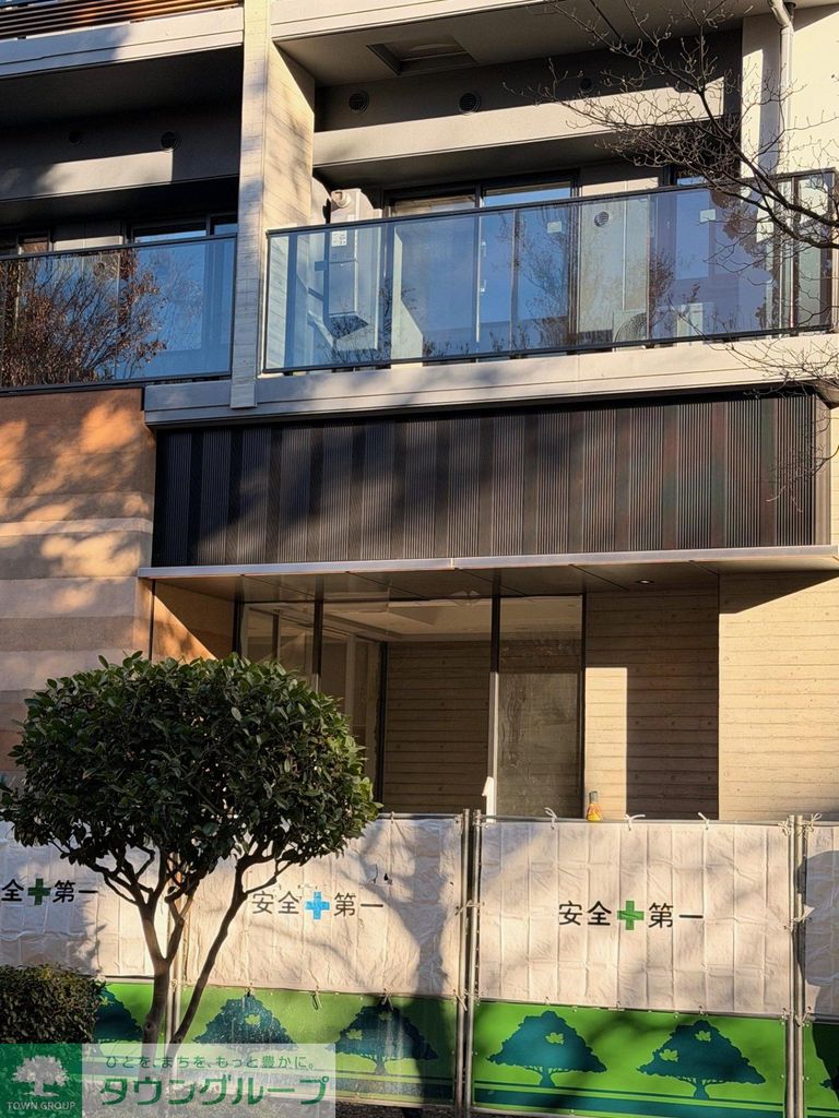 バルコニー　エントランス