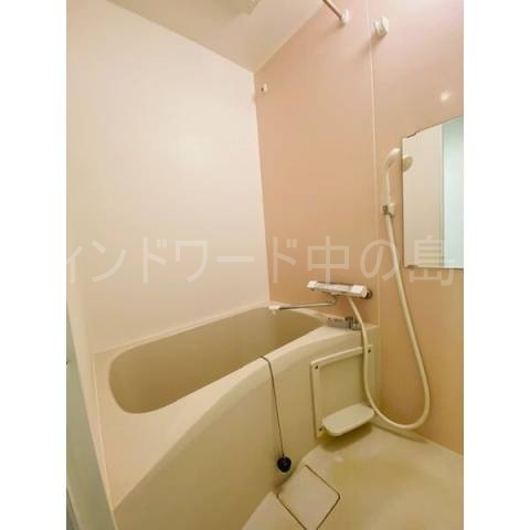 バス・シャワールーム　詳細は、ウィンドワード中の島店までご相談下さい。