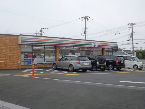 コンビニ　セブン-イレブン神戸大蔵谷インター店（コンビニ）まで341m