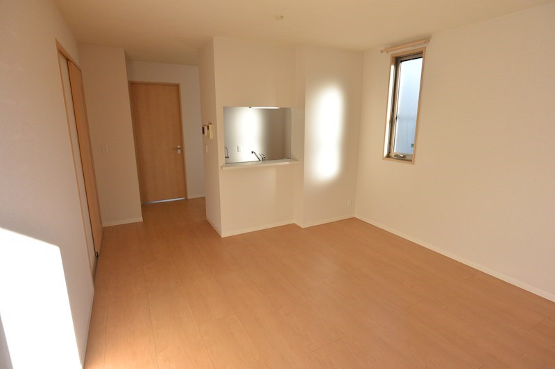 居室・リビング　フローリング仕上げ