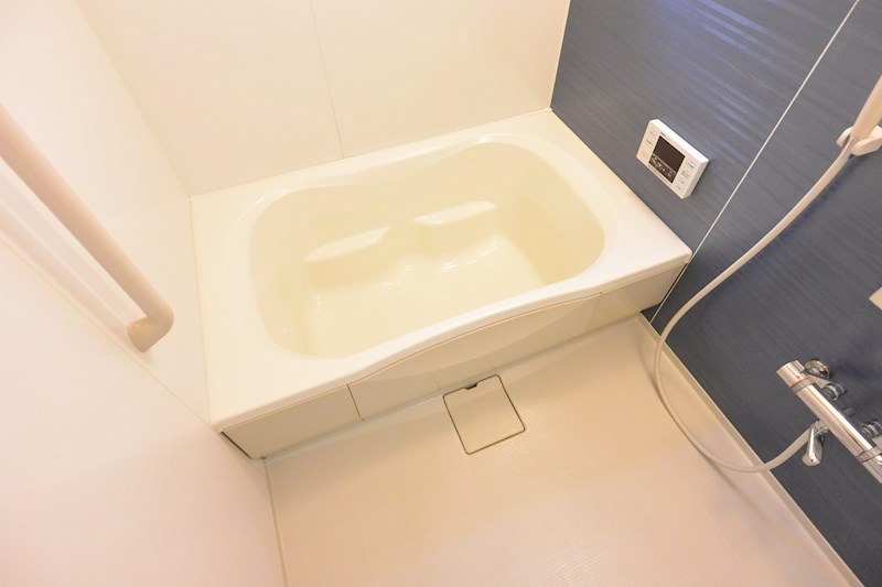 バス・シャワールーム　風呂