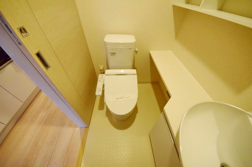 トイレ　トイレ