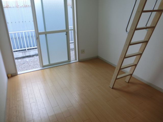 居室・リビング　洋間