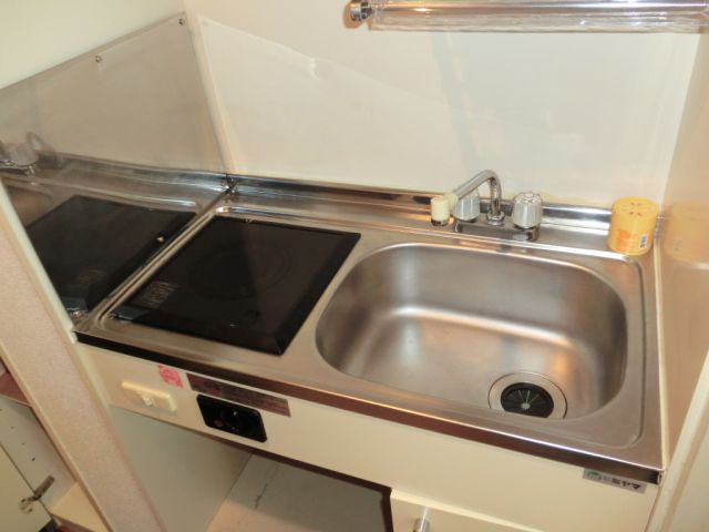キッチン　電気コンロ