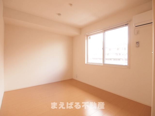 その他　洋室6.3帖