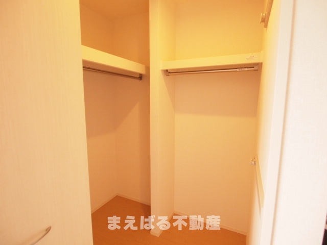 収納　ウォークインクローゼット
