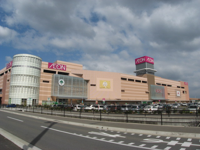 ショッピングセンター　イオンモール福岡伊都本館（ショッピングセンター）まで388m