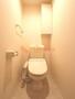 トイレ　落ち着いた色調のトイレです