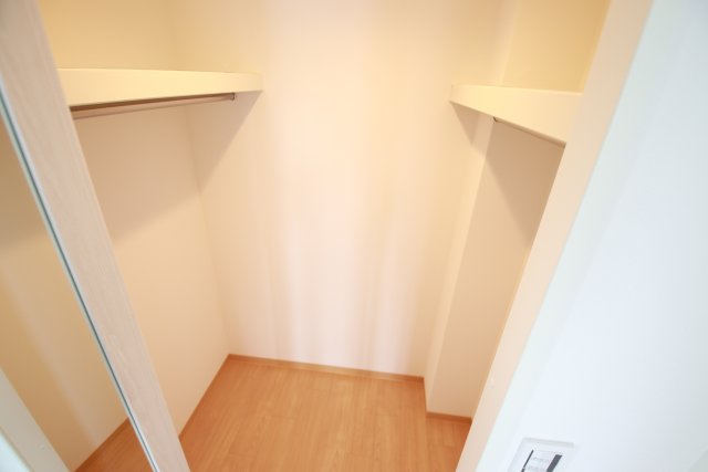 収納　※別室の間取り違いの参考写真です。