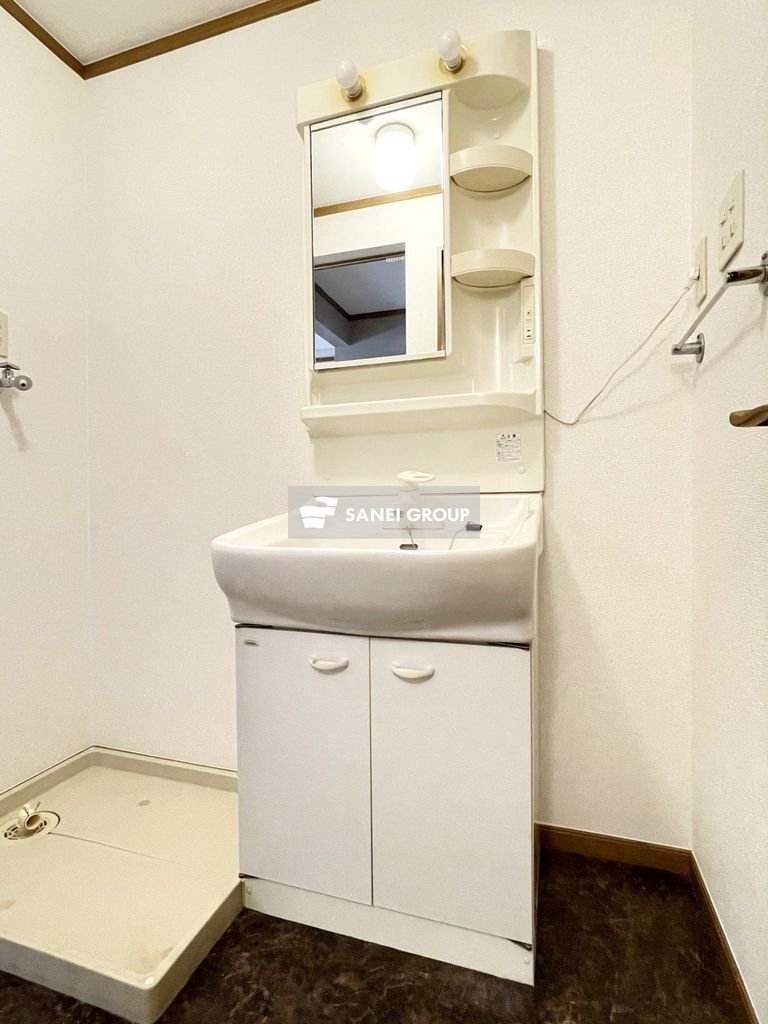 洗面設備　同仕様