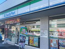 コンビニ　ファミリーマート登戸新町店（コンビニ）まで641m
