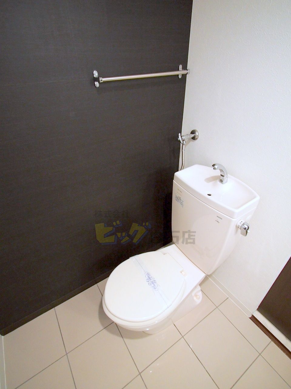 トイレ　綺麗に清掃済みです♪