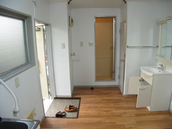 玄関　参考写真