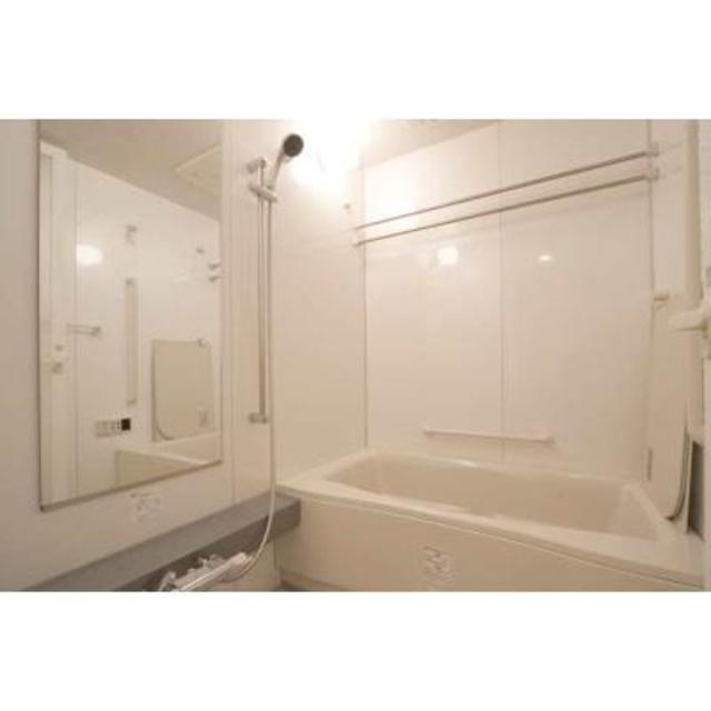 バス・シャワールーム　※写真は同タイプ住戸です。