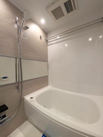 バス・シャワールーム　日々の疲れを癒すお風呂付です