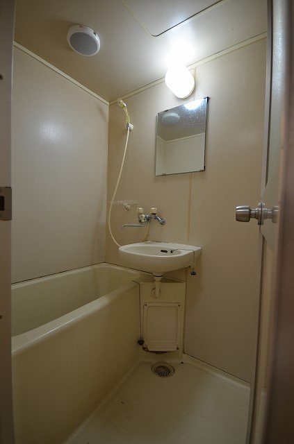 バス・シャワールーム　別号室の写真です。