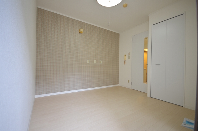 居室・リビング　別号室の写真です。