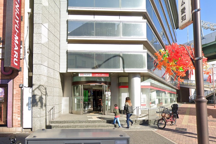 銀行　三菱UFJ銀行鶴舞支店（銀行）まで400m