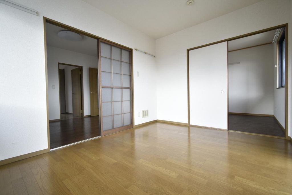 居室・リビング　タウンハウジング町田店の畠山です。