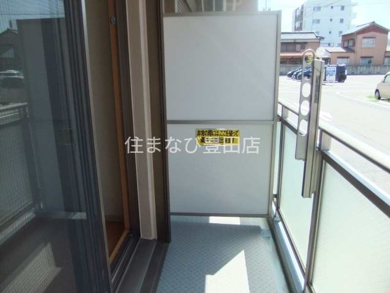 バルコニー　同型別部屋写真