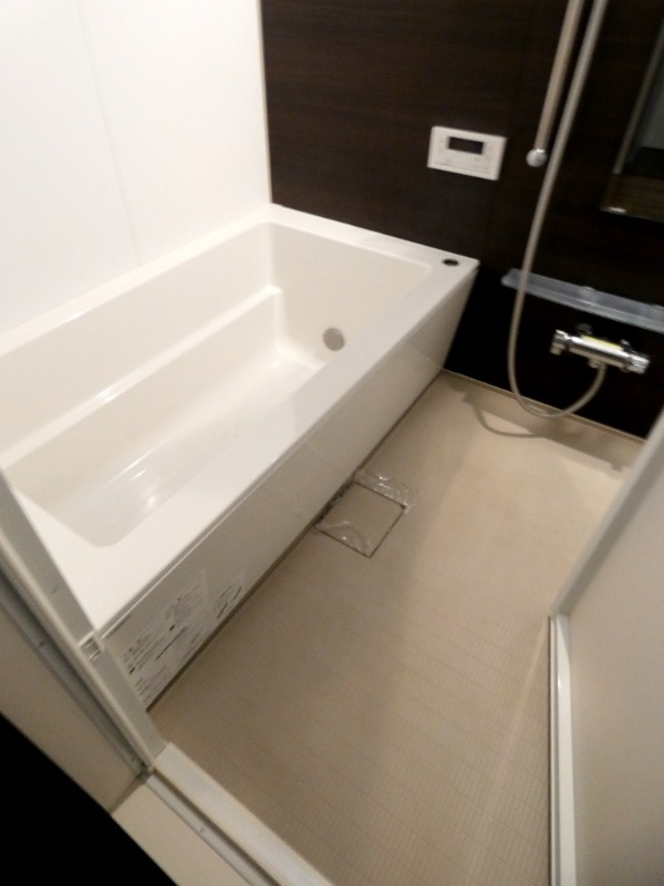 バス・シャワールーム　図面と現状に相違がある場合には現状を優先