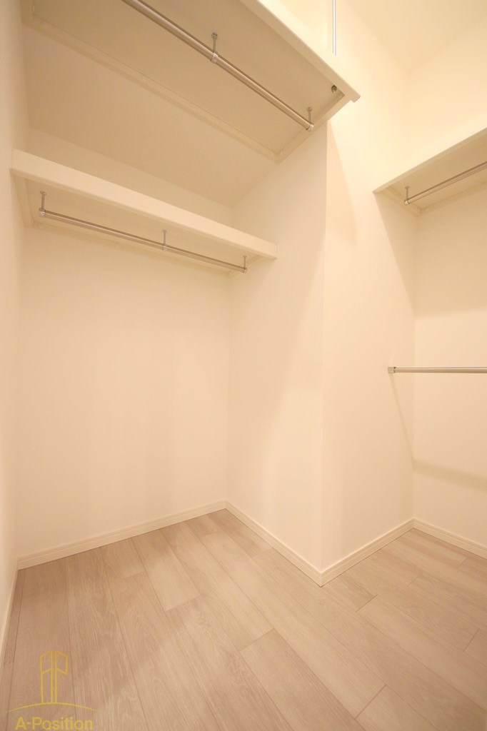 収納　シーズンフラッツ大手前