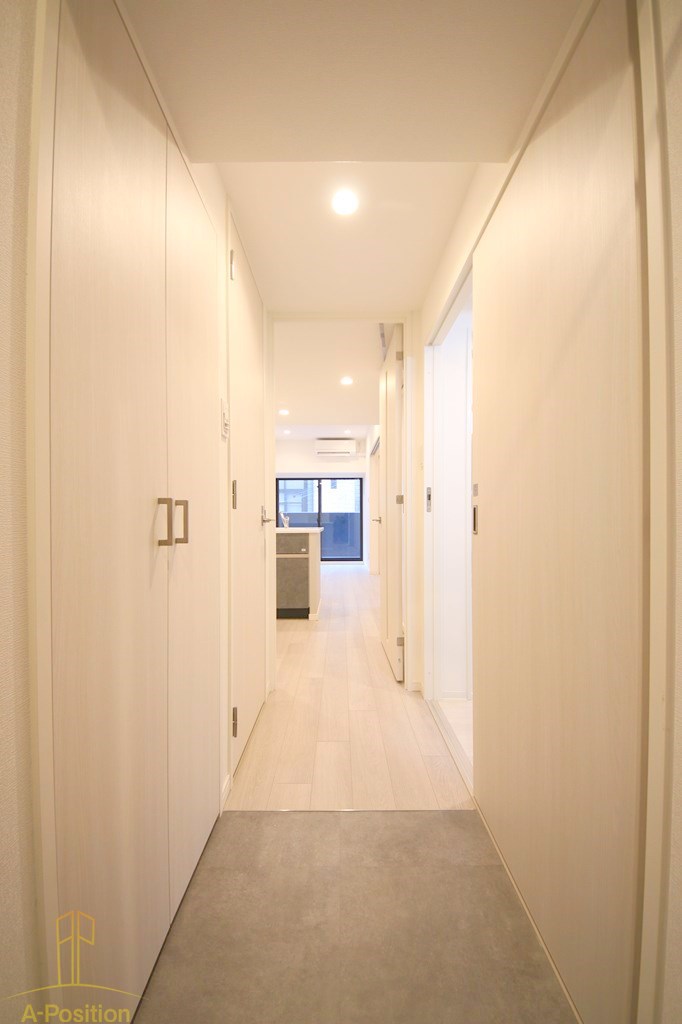 玄関　シーズンフラッツ大手前