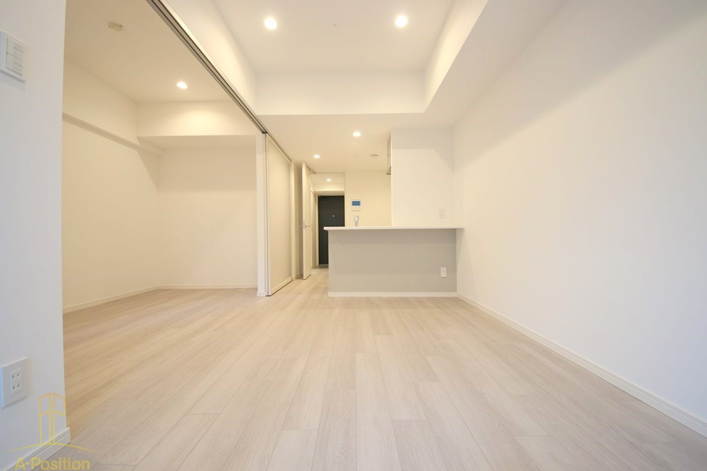 居室・リビング　シーズンフラッツ大手前