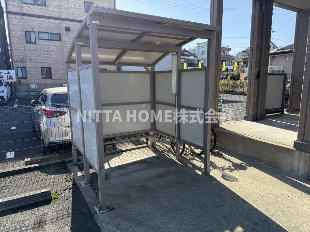 その他共有部分　屋根付きの駐輪場を使用することができます〇