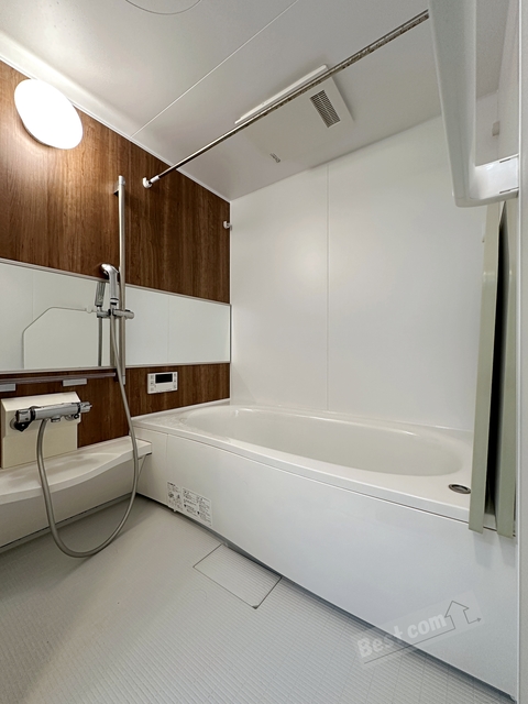 バス・シャワールーム　追い焚き付で寒い日も温まります♪