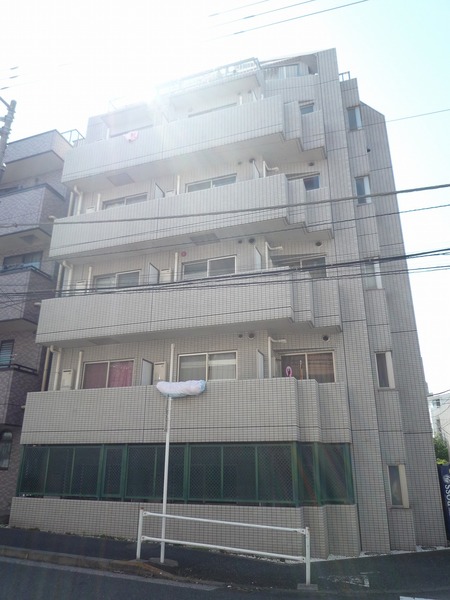 建物外観　外観は落ち着いています