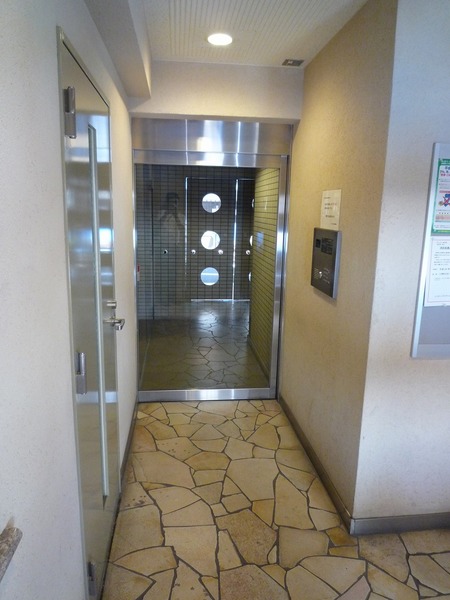 エントランス　毎日通るエントランスはこのようになっています