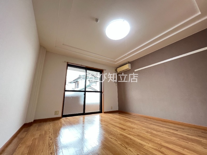 居室・リビング　同型別部屋写真