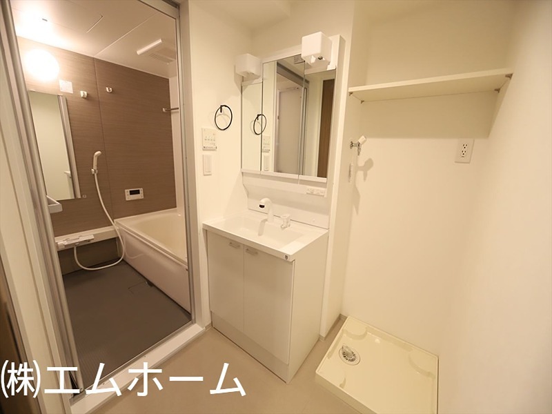 洗面設備　脱衣所　独立洗面化粧台