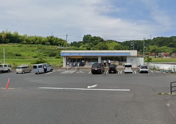 コンビニ　ローソン 松江鹿島店（コンビニ）まで997m