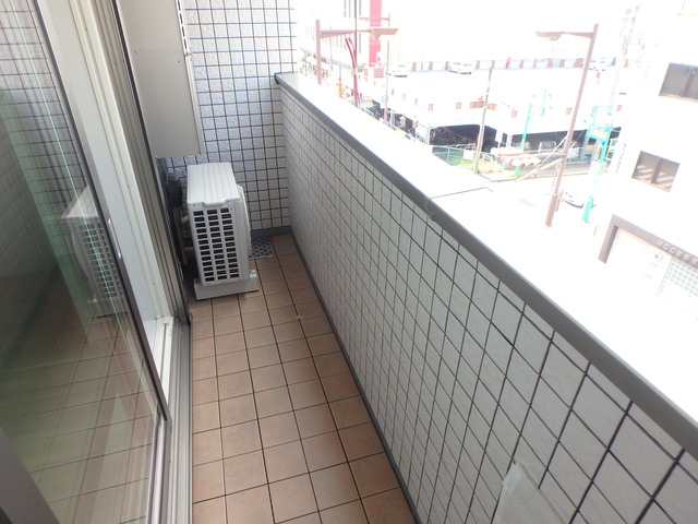 バルコニー　バルコニー