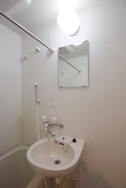 洗面設備　ユニットバス