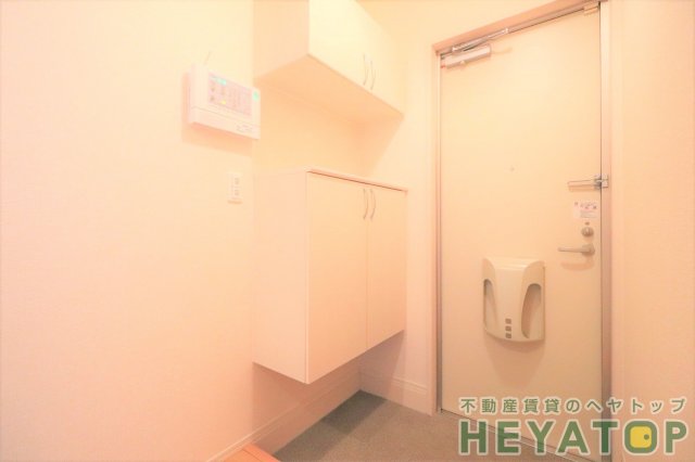 玄関　シューズボックス付き玄関（同仕様写真）